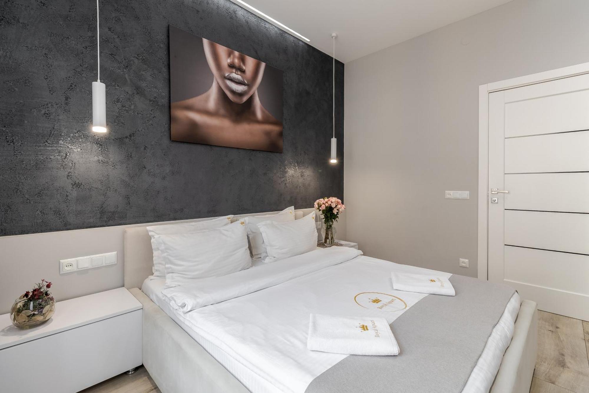 Royal Apartment On Balabana Street Львов Экстерьер фото