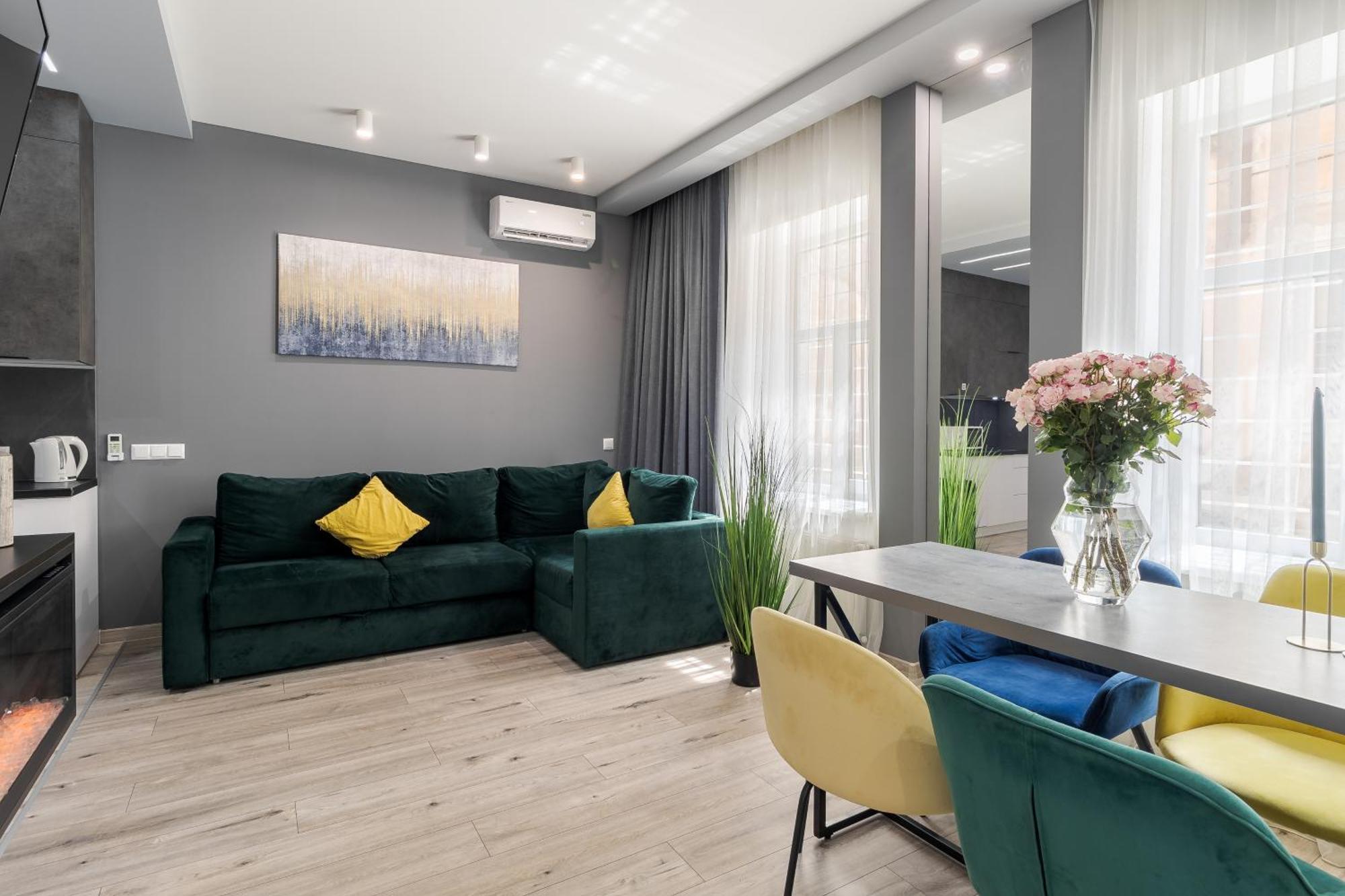 Royal Apartment On Balabana Street Львов Экстерьер фото